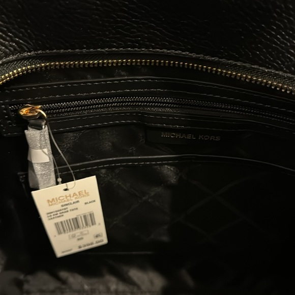 MICHAEL Michael Kors Sinclair NWT Tote Bag with front Gold Studs and top zipper - Picture 13 of 16